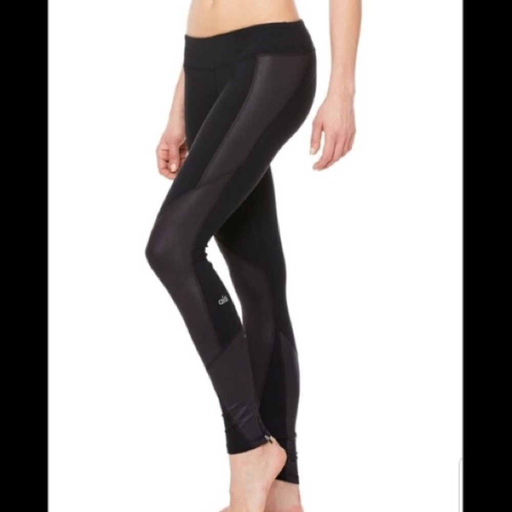 Alo Undertone Leggings